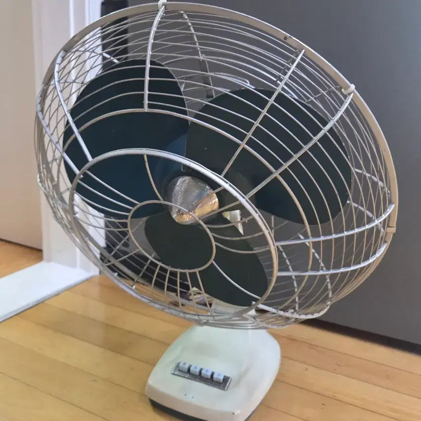 [BUNJANG] Japanese Antique Iron Fan Retro Interior Decor / 일제 골동품 철제선풍기 레트로 인테리어