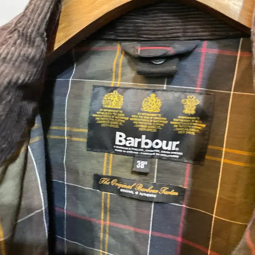 [BUNJANG] Barbour Olive Wax Jacket (Size 38) / 바버 왁스 자켓 올리브 38 사이즈
