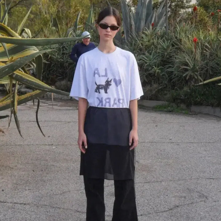 [BUNJANG] Low Classic LOVE PARK T-Shirt / [2회 착용/S]로우클래식 LOVE PARK T-SHIRT