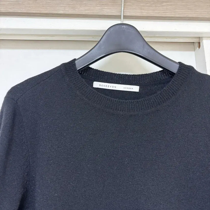 [BUNJANG] None Round Knit Black / 레니본 라운드 니트 블랙