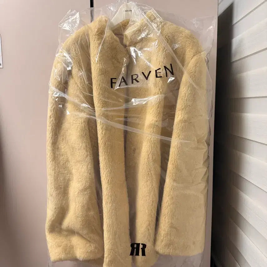 [BUNJANG] Parben Shearling Fur Jacket (New with Tag) / 파르벵시어링퍼자켓(나코탭미시착새상품)