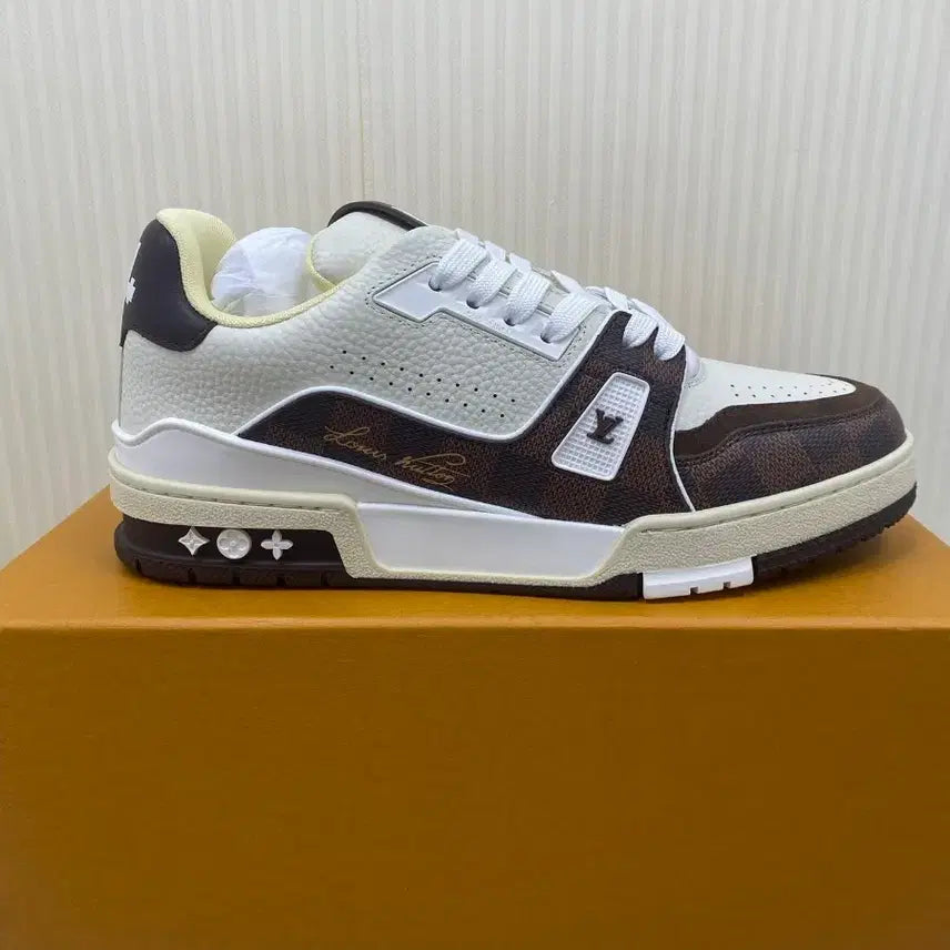 [BUNJANG] Louis Vuitton Signature Pattern Sneakers / 히트 스니커즈