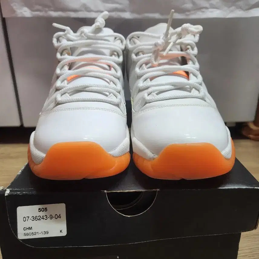 [BUNJANG] Air Jordan 11 Retro Low Bright Citrus Women&