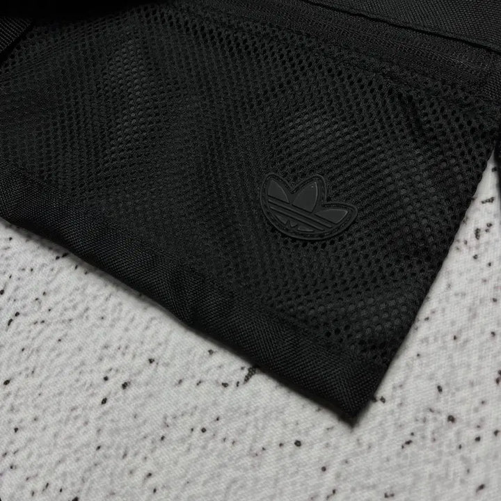 [BUNJANG] Adidas Originals Sacoche Bag / Adidas Originals Sacoche Bag