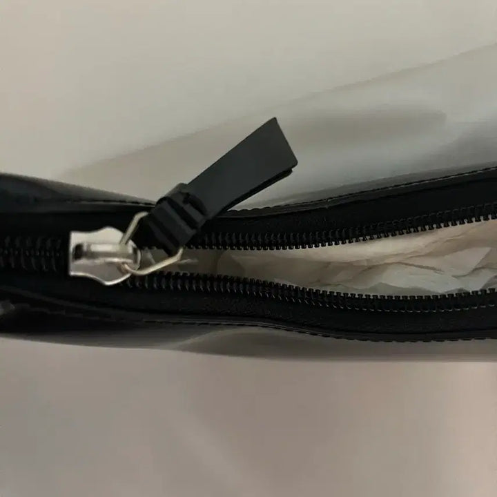 [BUNJANG] BY FAR Baby Amber Shoulder Bag Black / (정품) BY FAR 베이비 엠버 숄더 블랙