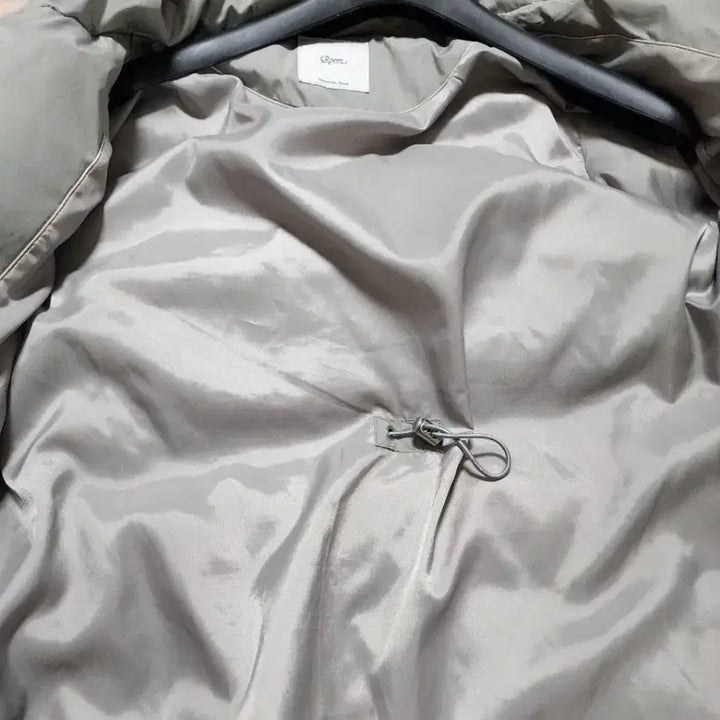 [BUNJANG] Roem Long Padded Jacket (Size 66) / 로엠 롱패딩 색상도 이쁘고 충전재도 빵빵해요 넉넉한 66 사이즈입니당