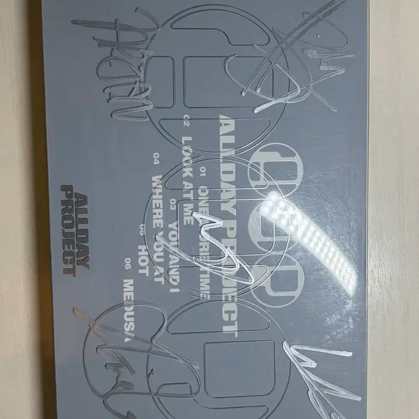 올데프 올데이프로젝트 친필 싸인앨범 팔아요!!