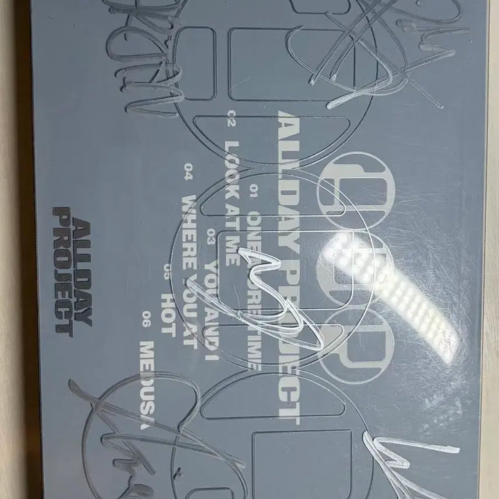 올데프 올데이프로젝트 친필 싸인앨범 팔아요!!