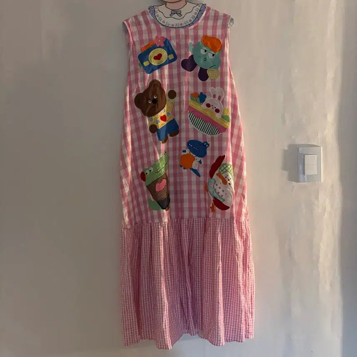 [BUNJANG] Pink Check Embroidered Long Sleeveless Dress / 귀여운 자수 핑크 체크 롱 민소매 원피스 빈티지