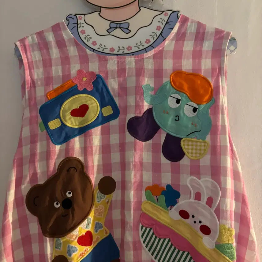 [BUNJANG] Pink Check Embroidered Long Sleeveless Dress / 귀여운 자수 핑크 체크 롱 민소매 원피스 빈티지