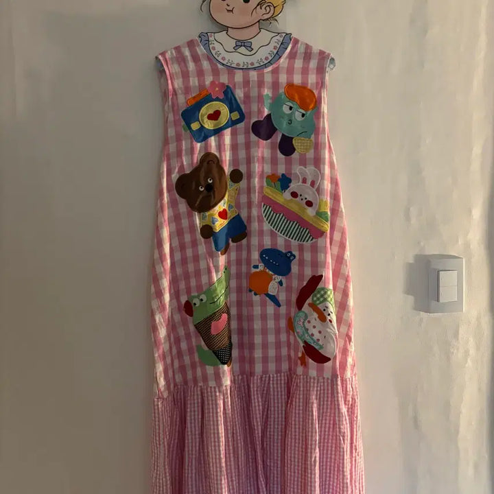 [BUNJANG] Pink Check Embroidered Long Sleeveless Dress / 귀여운 자수 핑크 체크 롱 민소매 원피스 빈티지