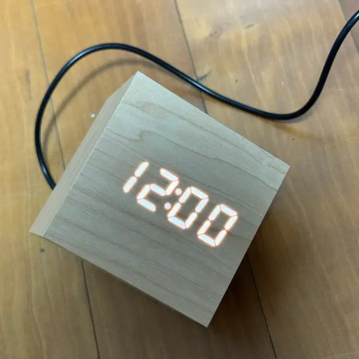 [BUNJANG] Wanna One Park Woo Jin Clock / 워너원 역조공 시계 박우진