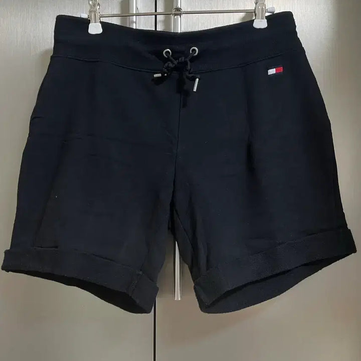 [BUNJANG] Tommy Hilfiger Sport Stripe Drawstring Shorts Black / 타미힐피거 스포츠 스트링 반바지 블랙 홈웨어 츄리링 이지반바지 해