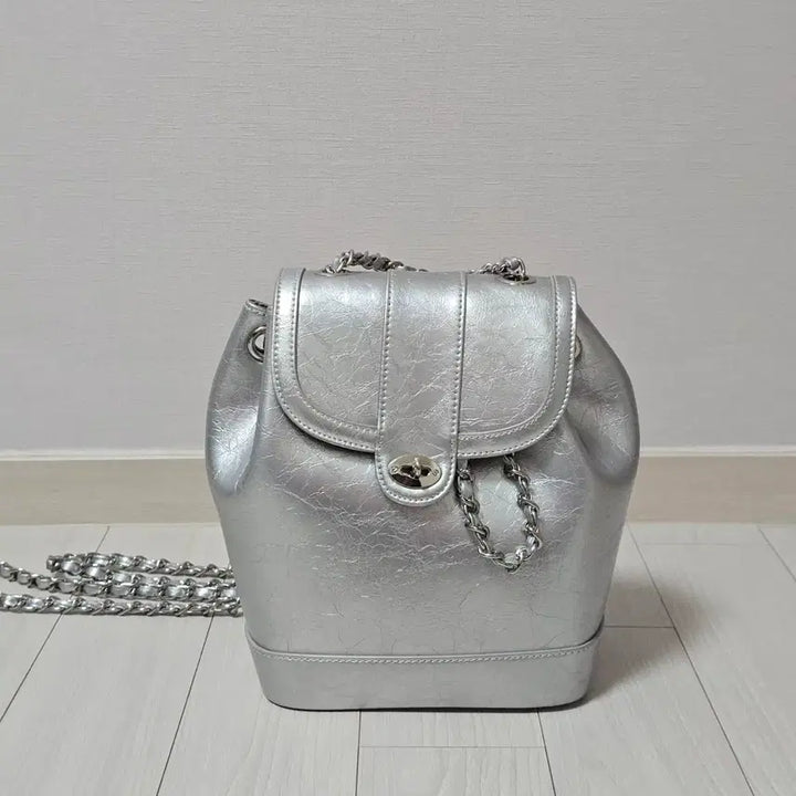 [BUNJANG] Cardinal Red Howa Bag Silver / 카디널레드 하우아백 실버