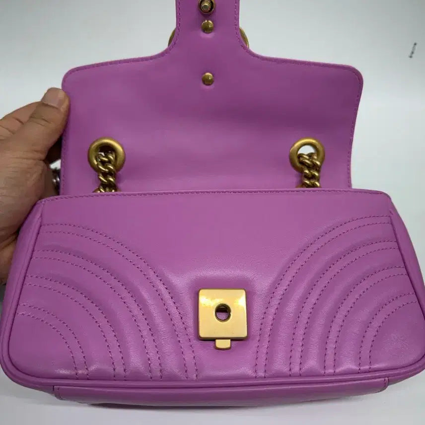 [BUNJANG] Gucci Marmont Matelasse Mini Shoulder Bag / 구찌 마몬트 마틀라세 미니 숄더백