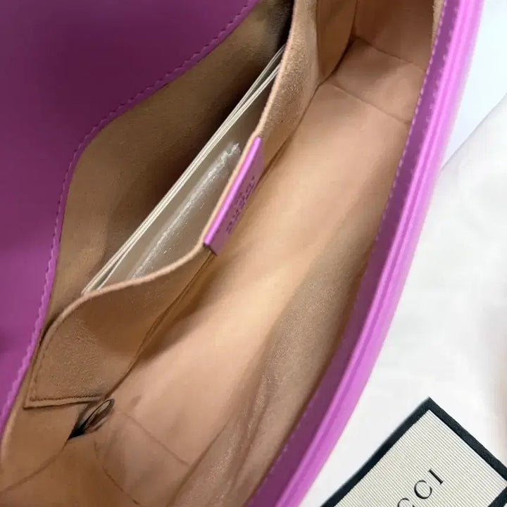 [BUNJANG] Gucci Marmont Matelasse Mini Shoulder Bag / 구찌 마몬트 마틀라세 미니 숄더백