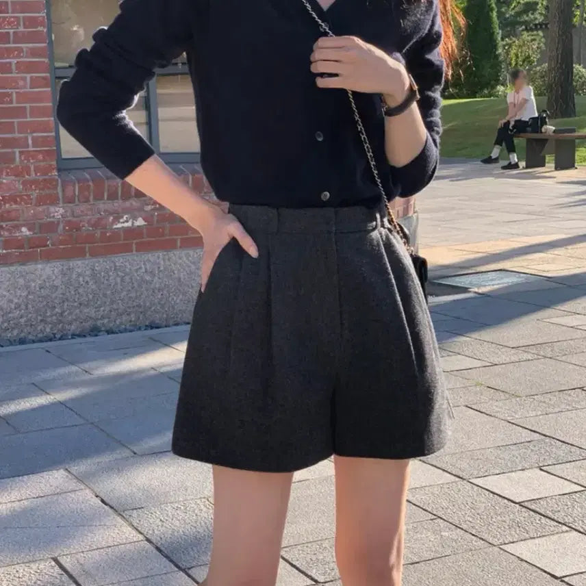 [BUNJANG] Wool 100% Pleated Shorts / 울 100 핀턱 반바지
