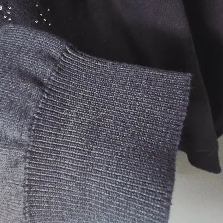 [BUNJANG] Louis Vuitton Gradient Black Knit Sweater / 루이비통 그라데이션 블랙 니트 (상태 최고)