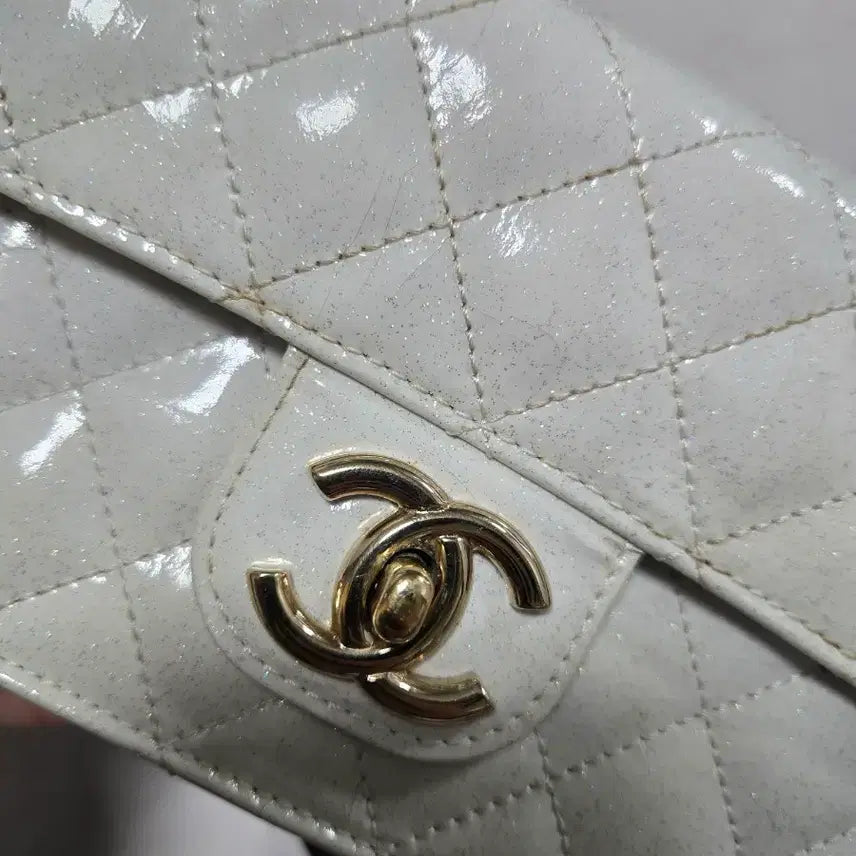 [BUNJANG] Chanel Patent Flip Bag / 샤넬 페이던트 플립백