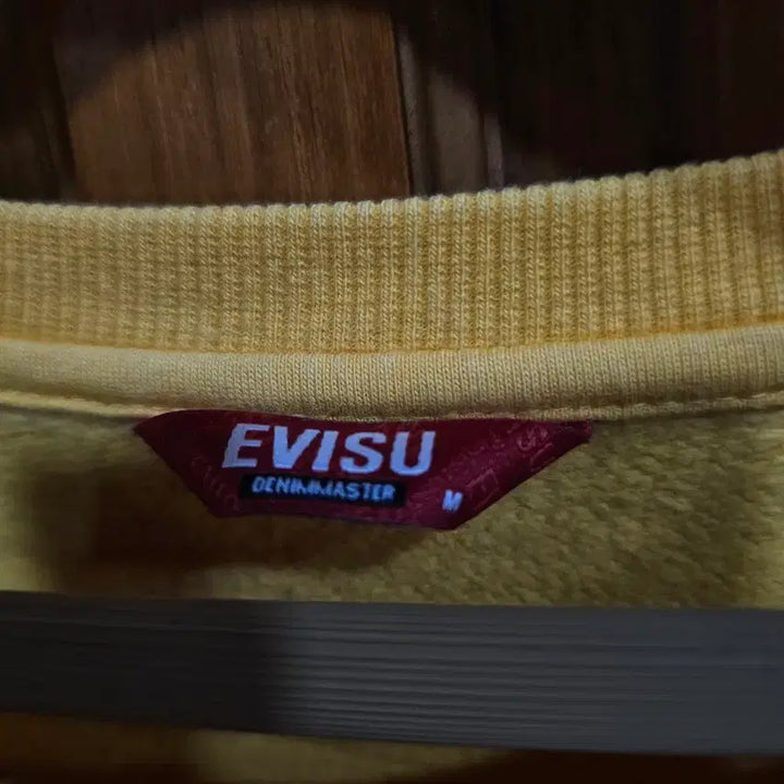 [BUNJANG] EVISU Yellow Men's Sweatshirt / EVISU 에비수 옐로우 맨투맨 티셔츠