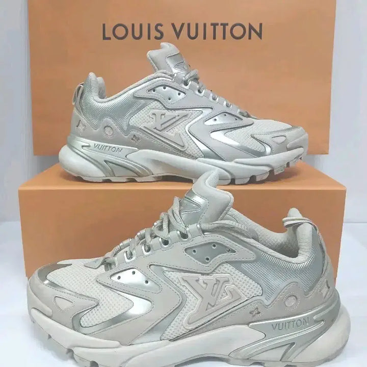[BUNJANG] Louis Vuitton LV Runner Tactic Sneakers / A+265/7사이즈]루이비통LV러너태틱 정가200만원대