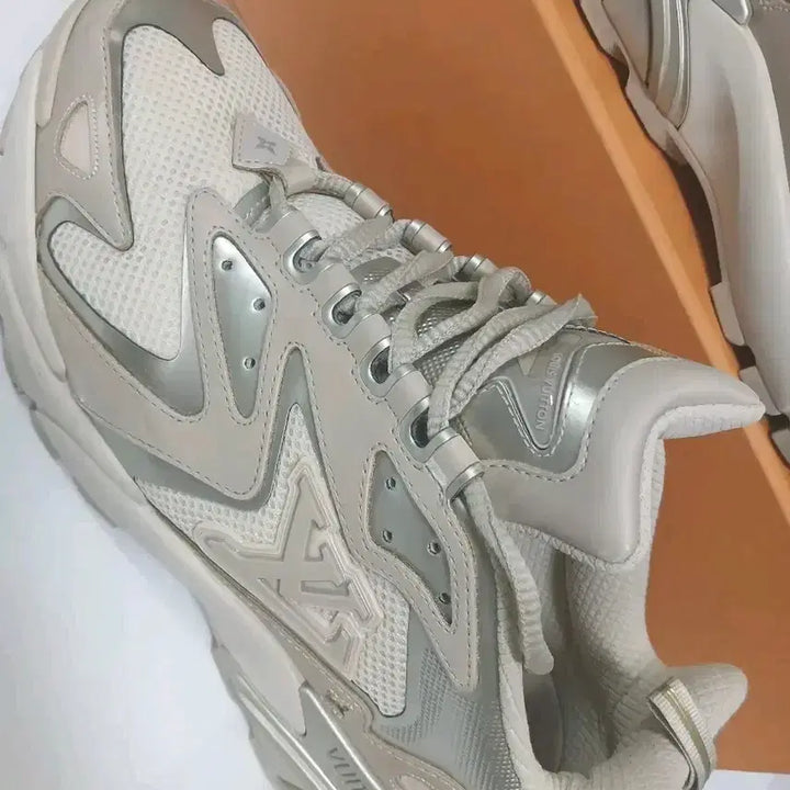 [BUNJANG] Louis Vuitton LV Runner Tactic Sneakers / A+265/7사이즈]루이비통LV러너태틱 정가200만원대