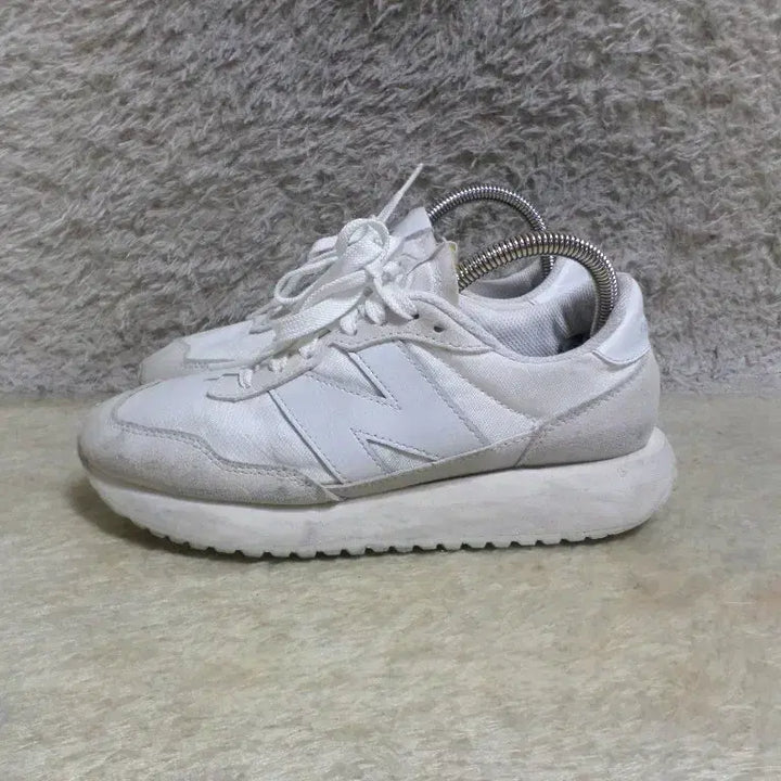 [BUNJANG] New Balance 237 White Sneakers / 후루룩구제 235 뉴발란스 237 화이트 운동화 중고 신발