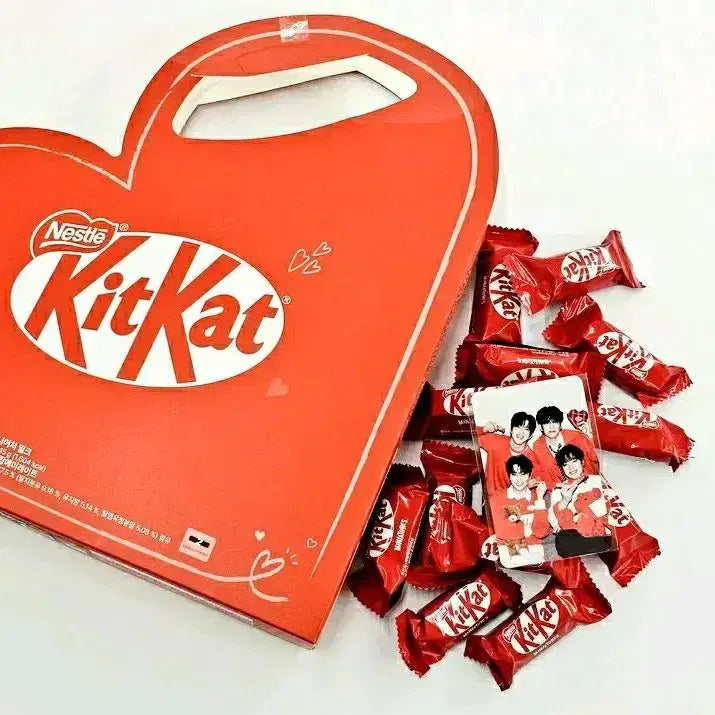 [BUNJANG] Day6 Kitkat Heart Bag + Group Photocard / (미개봉 새상품) 데이식스 킷캣 하트백 + 단체포카