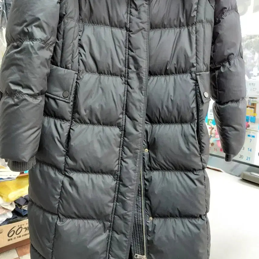 [BUNJANG] Loona Olivia Indian Long Padding 95 (Unworn) / 올리비아(인디안)롱패딩95(미착용)