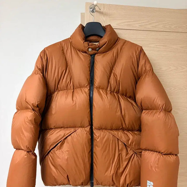 [BUNJANG] Behavior Polar Bear Padded Jacket (Size 2) / 비헤비어 폴라베어 패딩 2사이즈