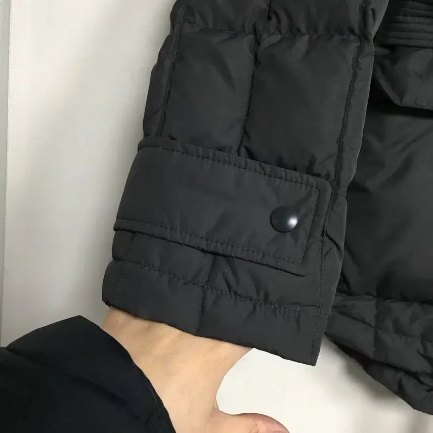 [BUNJANG] VOV Quilted Goose Down Padded Jacket / 23 VOV 보브 니트카라 퀼팅 구스 패딩 55