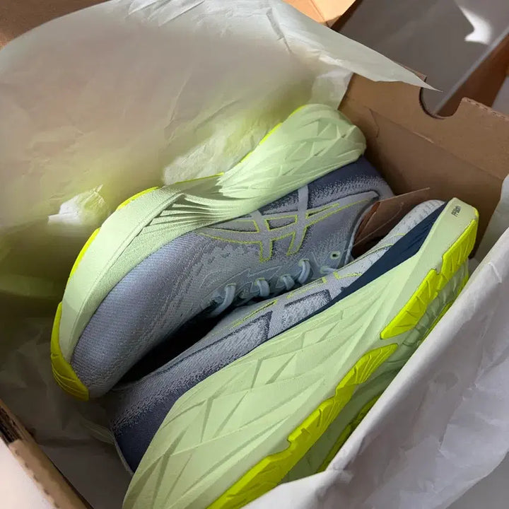 [BUNJANG] Asics NovaBlast 4 Running Shoes / 아식스 노바블라스트4 러닝화 워킹 마라톤