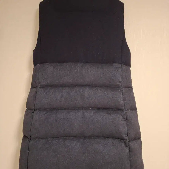 [BUNJANG] QUA Women's Duck Down Long Vest 55 Size / QUA 여성 오리털패딩 롱조끼 55사이즈