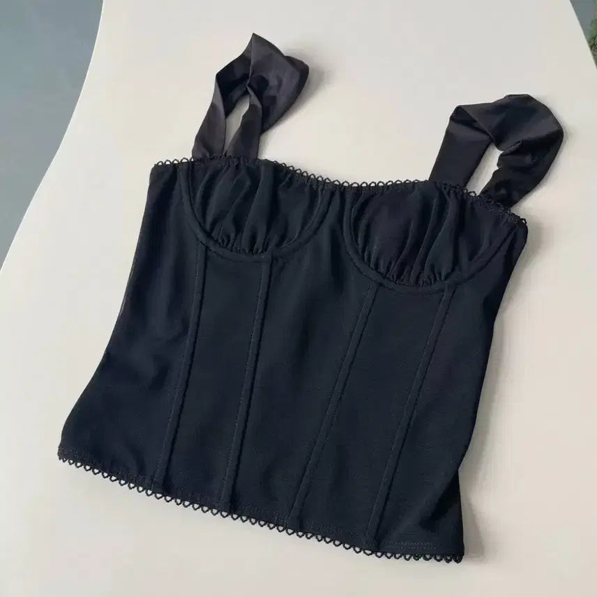 [BUNJANG] Edikted Black Corset Style Top with Lace Detail / Edikted(에디케이티드)블랙 코르셋 스타일 탑 레이스 디테일