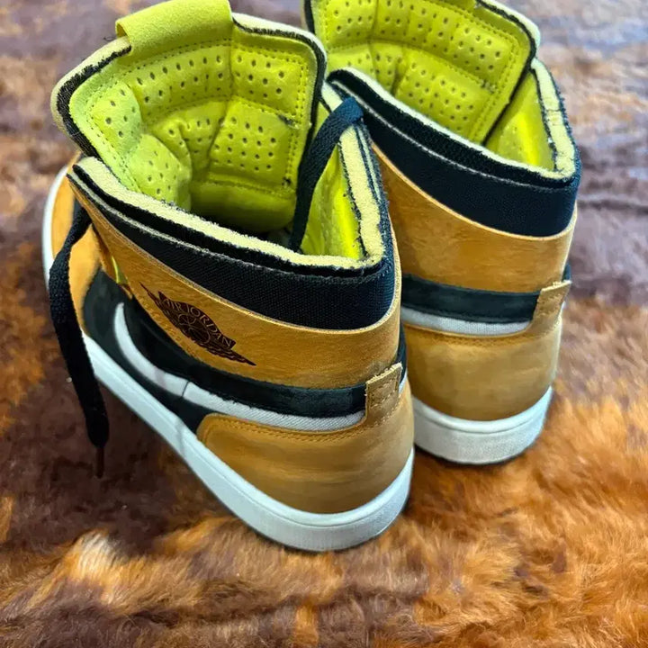 [SOLD OUT] 조던 1 줌 에어 컴포트 모나크 오렌지