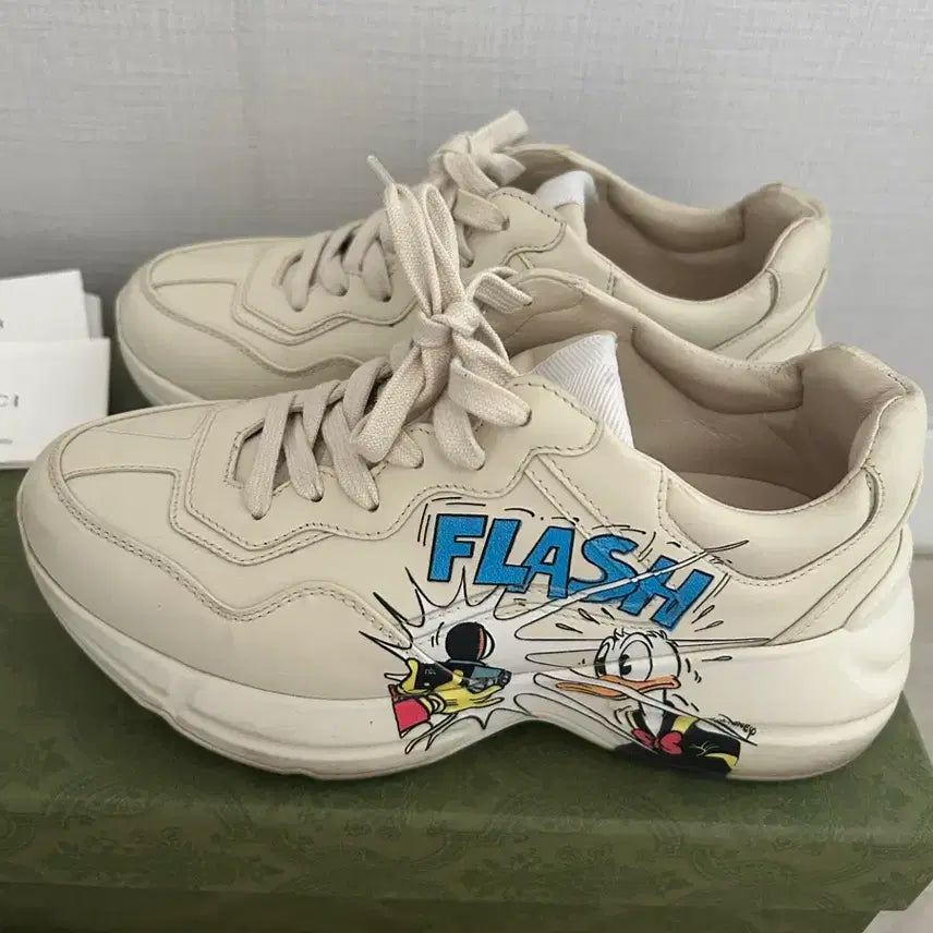 [SOLD OUT] 풀박)구찌 디즈니 라이톤 스니커즈