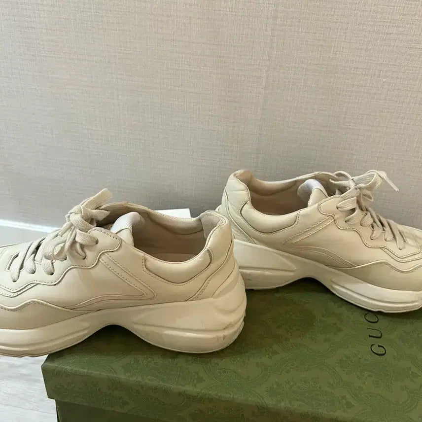 [SOLD OUT] 풀박)구찌 디즈니 라이톤 스니커즈