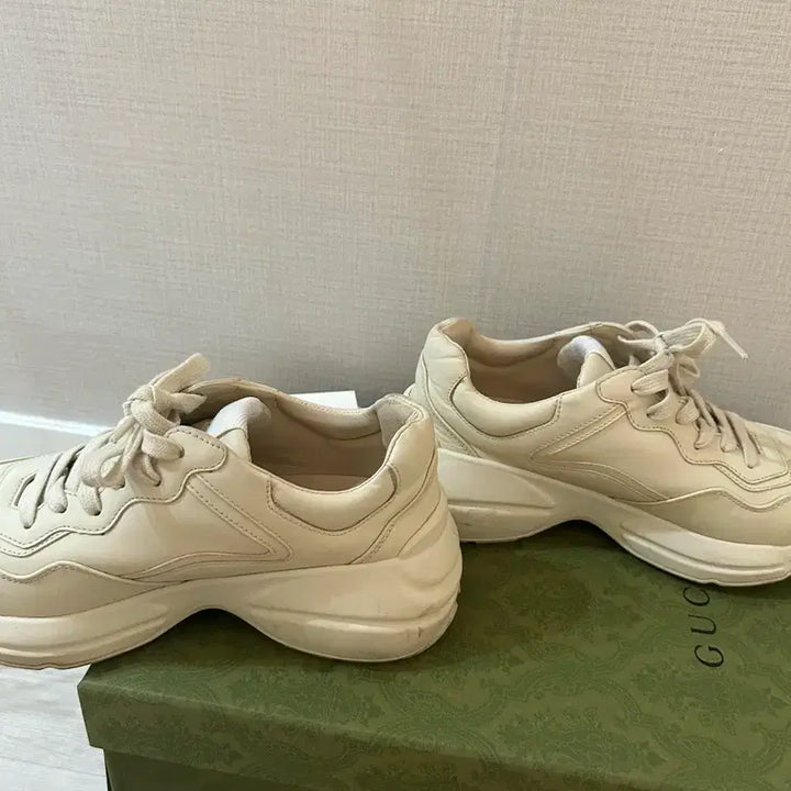 [SOLD OUT] 풀박)구찌 디즈니 라이톤 스니커즈