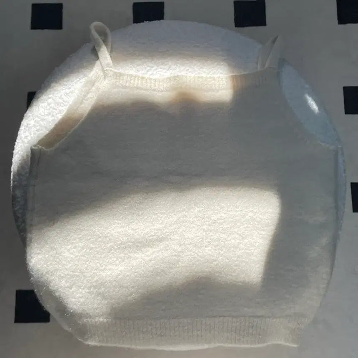 [BUNJANG] Ivory Angora Knit Tank Top / 아이보리 니트 나시 (앙고라)