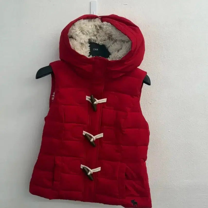 [BUNJANG] Abercrombie Red Fur Vest M / 아베크롬비 레드 퍼 조끼 패딩 M