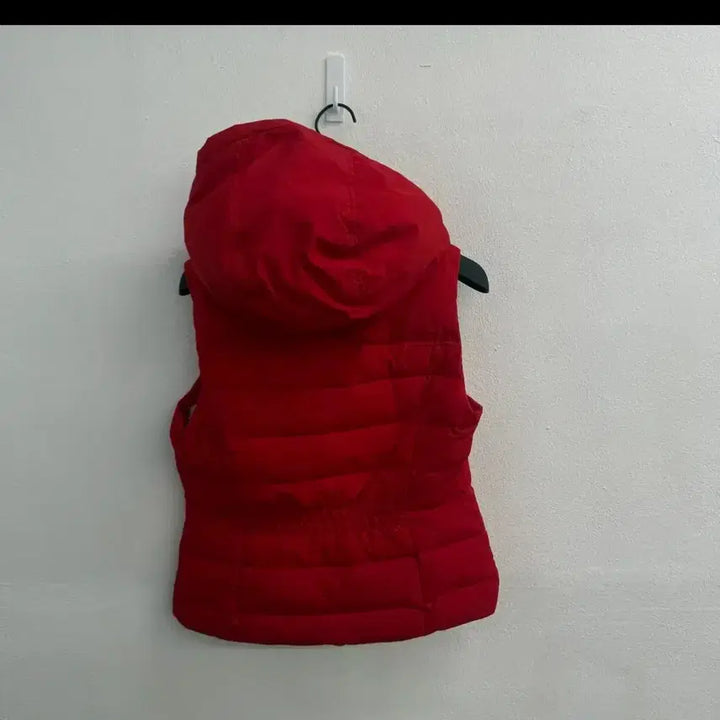 [BUNJANG] Abercrombie Red Fur Vest M / 아베크롬비 레드 퍼 조끼 패딩 M