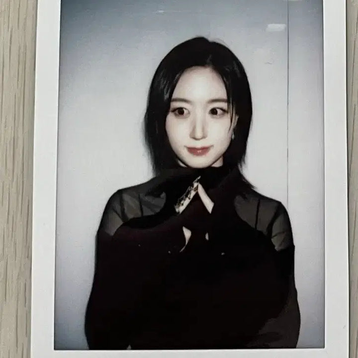 [BUNJANG] NMIXX Haewon Signed Polaroid / 엔믹스 해원 싸인폴라
