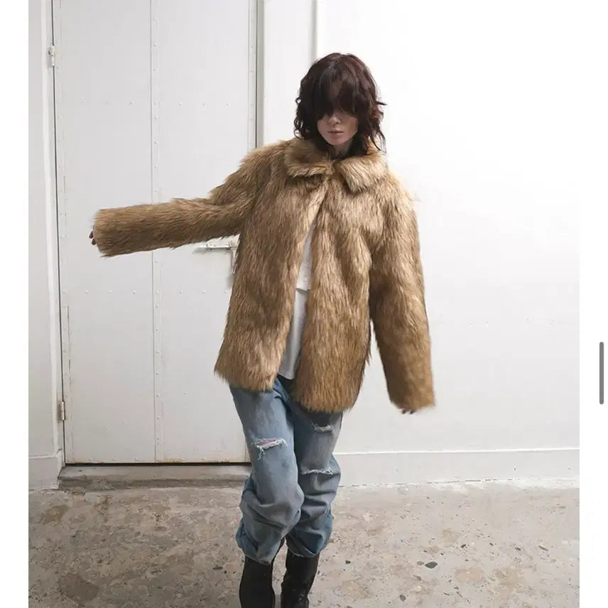 [BUNJANG] The Boyz Dearest Wild Faux Fur Jacket / 데어드 와일드 퍼자켓 판매