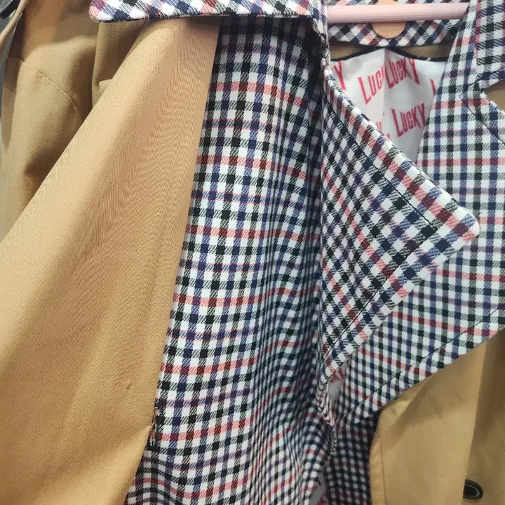 [SOLD OUT] 럭키슈에뜨 트렌치코트(36)