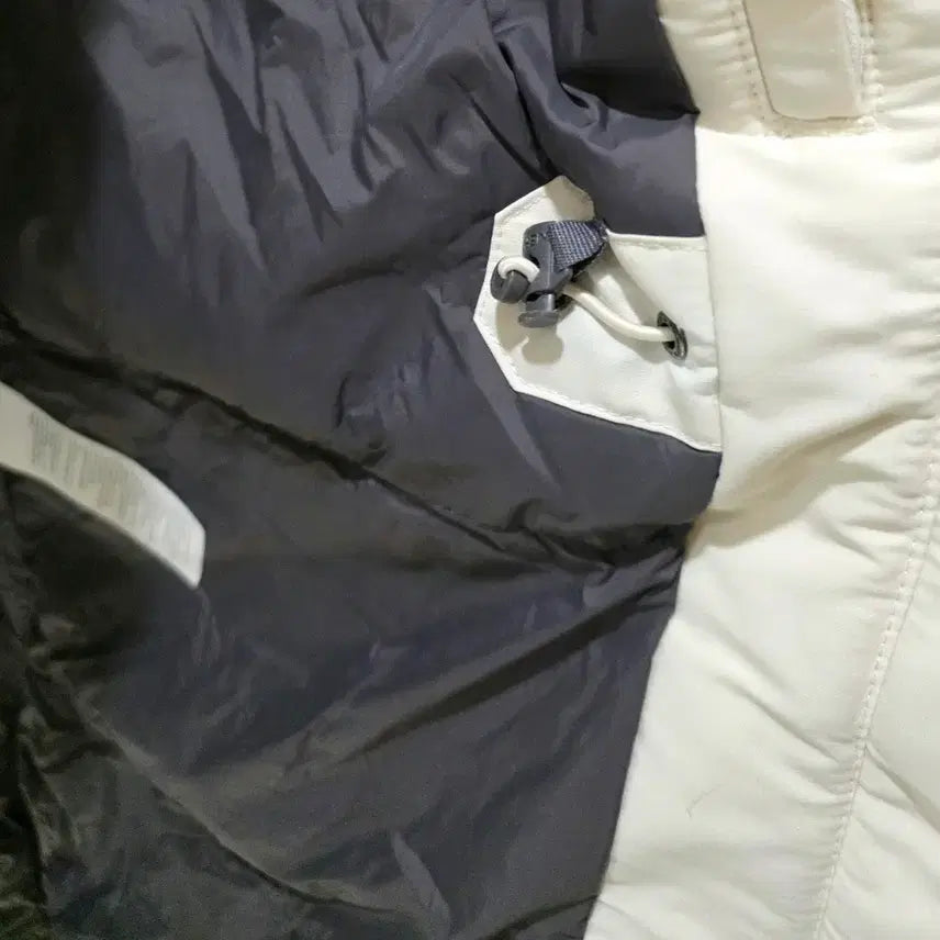 [BUNJANG] Nepa White Raccoon Fur Goose Down Long Padding Jacket (Size 85) / 네파 화이트 라쿤퍼 구스 롱패딩 85사이즈 (핏예쁨) 55~55반