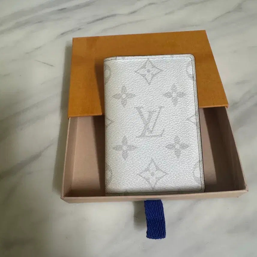 [BUNJANG] Louis Vuitton Organizer / 루이비통 오거나이저 화이트
