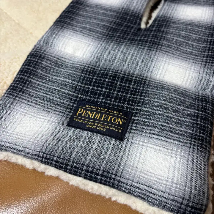 [BUNJANG] Neighborhood Pendleton Check Boa Muffler / 네이버후드 펜들턴 체크 보아 머플러 목도리