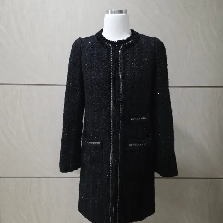 [BUNJANG] Tweed Long Jacket with Chain Detail (Size 55-55.5) / 블랙 은은한 펄 트위드 롱자켓 체인 디테일 (55~55반)