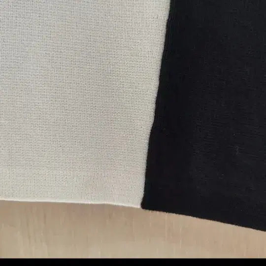 [BUNJANG] Theory Knit Skirt / 띠어리 매장판배색 니트스커트 화이트/블랙 55