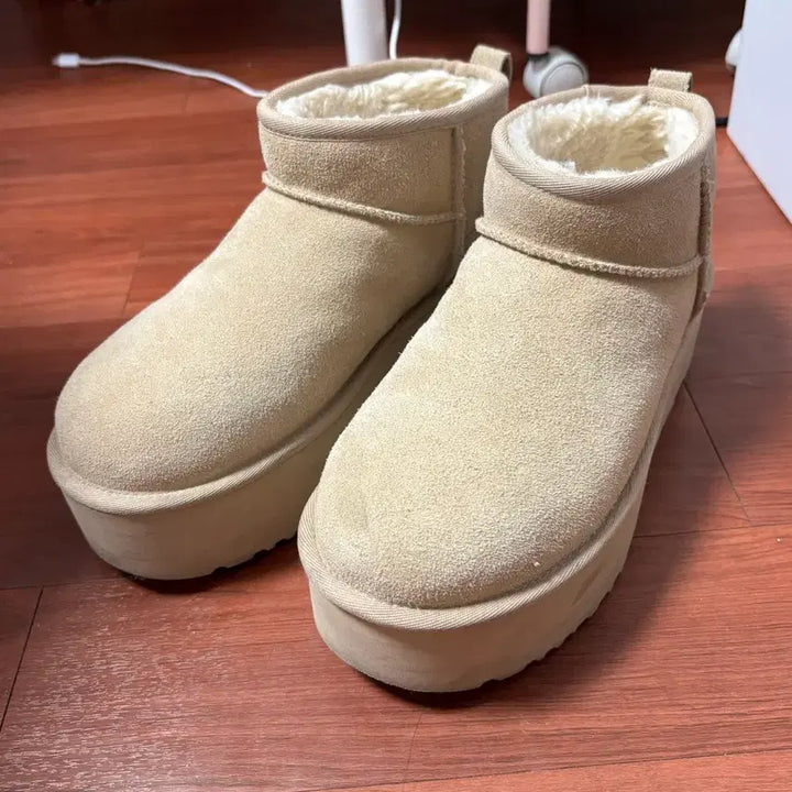 [BUNJANG] UGG Classic Ultra Mini Platform Mustard Seed / (W) 어그 클래식 울트라 미니 플랫폼 머스타드 시드